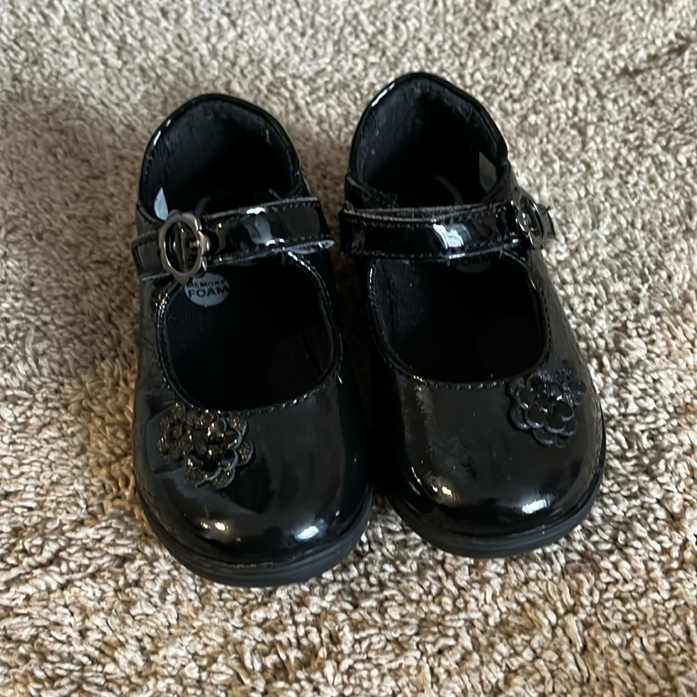 Patent Leather Stride Right Black Dress Shoe